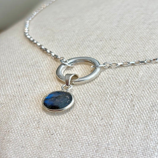 Shadowbeam Necklace